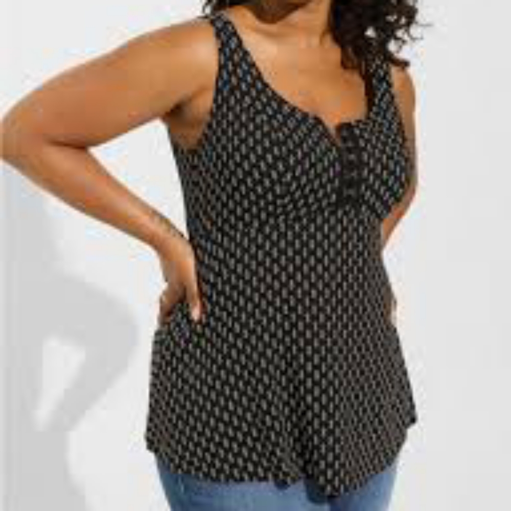 Torrid Empire Waist Pattern Tank w/ Hook and Eye Closure